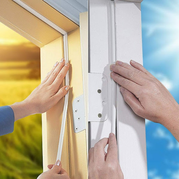Nguyên nhân ngấm mưa do thiếu gờ chắn nước cửa sổ